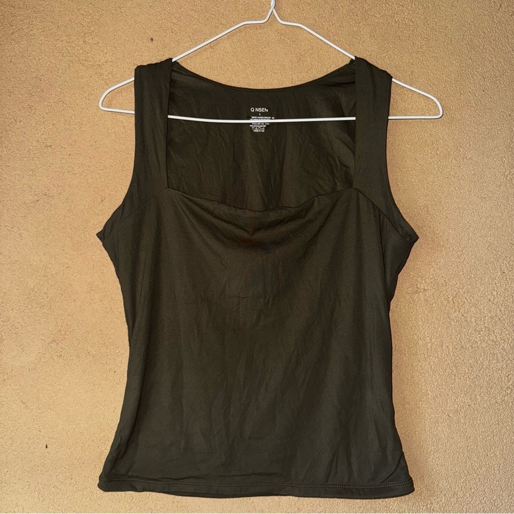 Forest green workout shape wear tank top